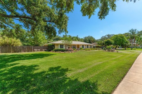 House in Winter Springs, Florida 3 bedrooms, 174.84 sq.m. № 1757179 - photo 5