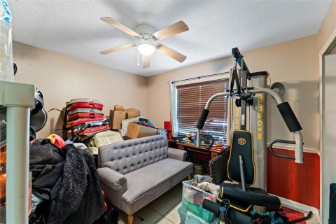 House in Winter Springs, Florida 3 bedrooms, 174.84 sq.m. № 1757179 - photo 2
