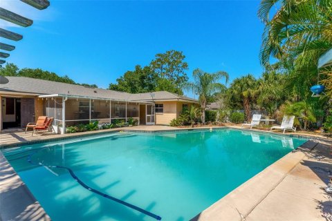 House in Winter Springs, Florida 3 bedrooms, 174.84 sq.m. № 1757179 - photo 7
