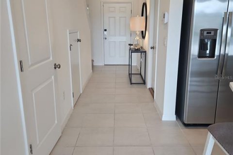 Touwnhouse à louer à Wesley Chapel, Floride: 3 chambres, 127.55 m2 № 2380829 - photo 3