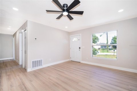House in Kissimmee, Florida 3 bedrooms, 99.22 sq.m. № 2235416 - photo 2