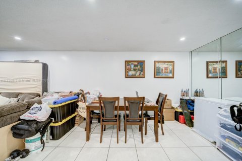 Купить кондоминиум в Майами, Флорида 2 спальни, 82.68м2, № 1985002 - фото 17