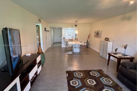 Copropriété à vendre à Weston, Floride: 2 chambres, 120.03 m2 № 1823796 - photo 7