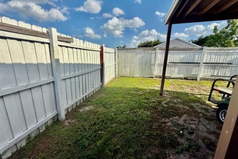 House in Orlando, Florida 4 bedrooms, 106 sq.m. № 1851668 - photo 24