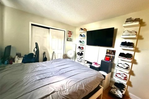 House in Orlando, Florida 4 bedrooms, 106 sq.m. № 1851668 - photo 17