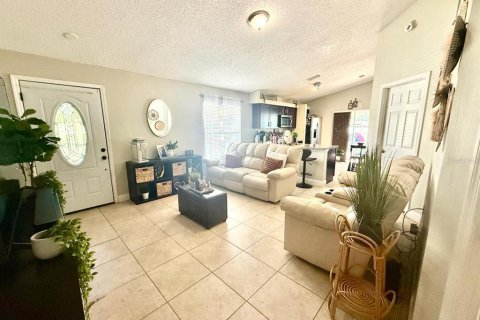 House in Orlando, Florida 4 bedrooms, 106 sq.m. № 1851668 - photo 5
