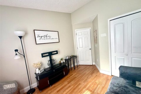 House in Orlando, Florida 4 bedrooms, 106 sq.m. № 1851668 - photo 14