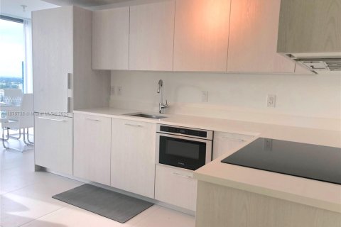 Condominio en venta en Miami, Florida, 2 dormitorios, 87.7 m2 № 2034504 - foto 5