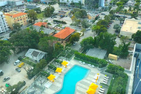 Condominio en venta en Miami, Florida, 2 dormitorios, 87.7 m2 № 2034504 - foto 30