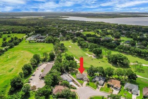Casa en venta en Lady Lake, Florida, 4 dormitorios, 191.01 m2 № 1814986 - foto 1