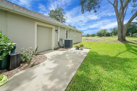 Casa en venta en Lady Lake, Florida, 4 dormitorios, 191.01 m2 № 1814986 - foto 8
