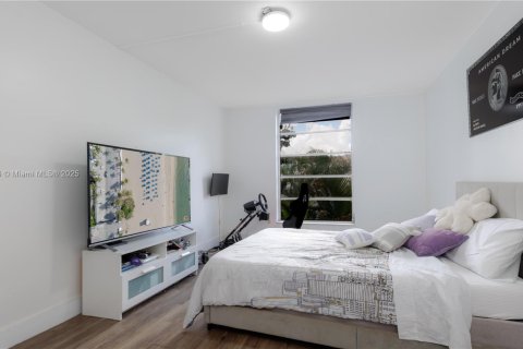 Condominio en venta en Tamarac, Florida, 1 dormitorio, 76.64 m2 № 2054563 - foto 7