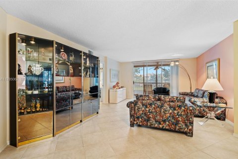 Condominio en venta en Tamarac, Florida, 2 dormitorios, 135.27 m2 № 1993209 - foto 13