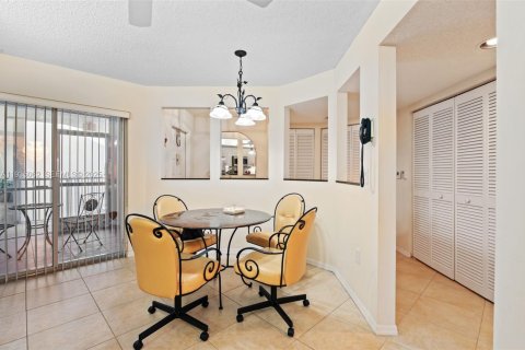 Condominio en venta en Tamarac, Florida, 2 dormitorios, 135.27 m2 № 1993209 - foto 8