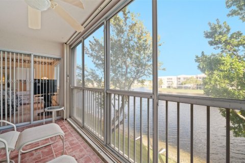 Condominio en venta en Tamarac, Florida, 2 dormitorios, 135.27 m2 № 1993209 - foto 24
