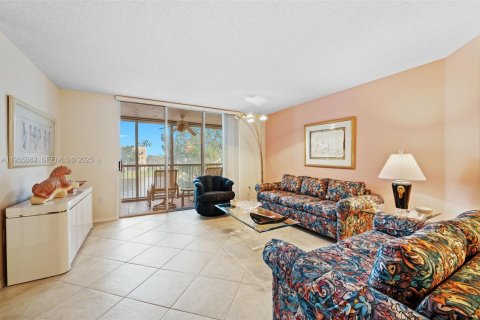 Condominio en venta en Tamarac, Florida, 2 dormitorios, 135.27 m2 № 1993209 - foto 9