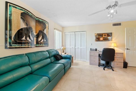 Condominio en venta en Tamarac, Florida, 2 dormitorios, 135.27 m2 № 1993209 - foto 21