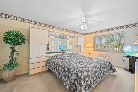Condominio en venta en Tamarac, Florida, 2 dormitorios, 135.27 m2 № 1993209 - foto 15