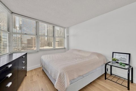 Condominio en alquiler en Miami, Florida, 2 dormitorios, 91.97 m2 № 2048537 - foto 10