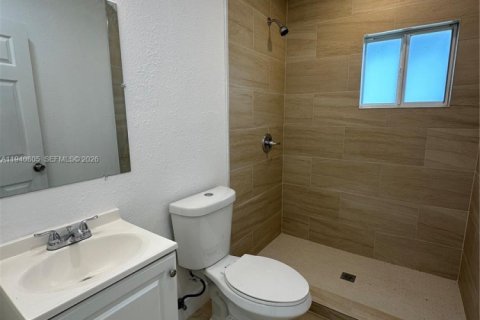 Commercial property in Miami, Florida 280.66 sq.m. № 1998007 - photo 11