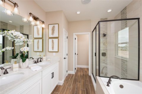 Casa en venta en Mount Dora, Florida, 4 dormitorios, 204.11 m2 № 2238600 - foto 4
