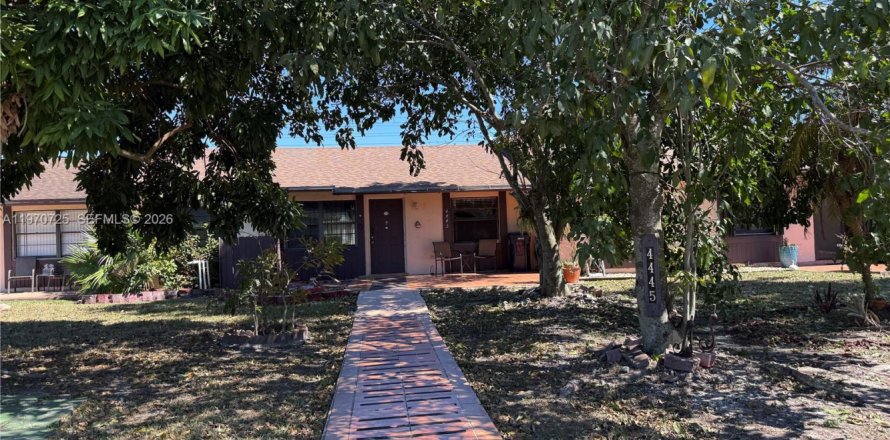 Touwnhouse à Miami, Floride 3 chambres, 103.12 m2 № 2031100