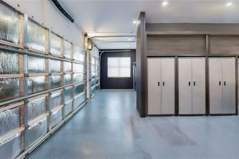 Купить виллу или дом в Хомстед, Флорида 5 спален, 297.1м2, № 1967938 - фото 28