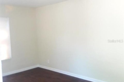Casa en alquiler en Saint Petersburg, Florida, 2 dormitorios, 91.04 m2 № 1913061 - foto 2
