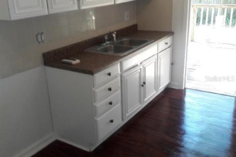 Casa en alquiler en Saint Petersburg, Florida, 2 dormitorios, 91.04 m2 № 1913061 - foto 10
