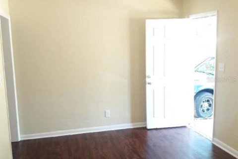 Casa en alquiler en Saint Petersburg, Florida, 2 dormitorios, 91.04 m2 № 1913061 - foto 3