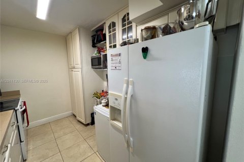 Villa ou maison à louer à Cutler Bay, Floride: 3 chambres, 112.88 m2 № 2085272 - photo 8