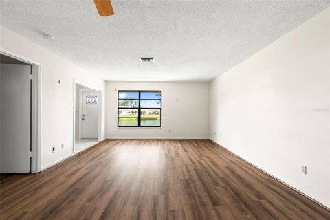 Casa en venta en Pinellas Park, Florida, 2 dormitorios, 105.17 m2 № 2156635 - foto 21