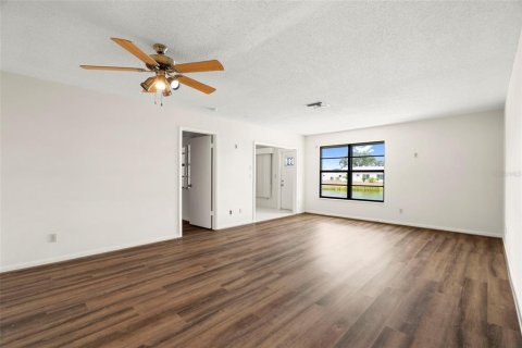Casa en venta en Pinellas Park, Florida, 2 dormitorios, 105.17 m2 № 2156635 - foto 20