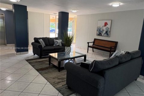 Снять в аренду кондоминиум в Бока-Ратон, Флорида 2 спальни, 120.77м2, № 2062931 - фото 27