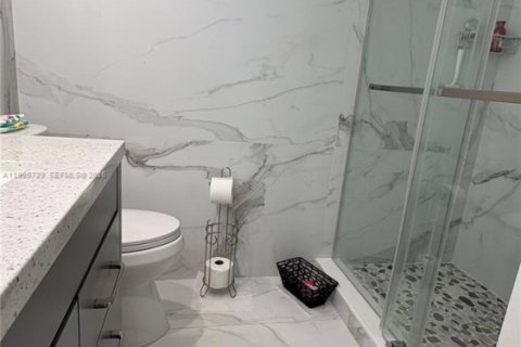 Снять в аренду кондоминиум в Бока-Ратон, Флорида 2 спальни, 120.77м2, № 2062931 - фото 6