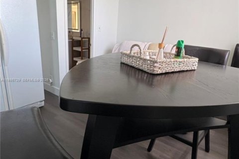 Снять в аренду кондоминиум в Бока-Ратон, Флорида 2 спальни, 120.77м2, № 2062931 - фото 20