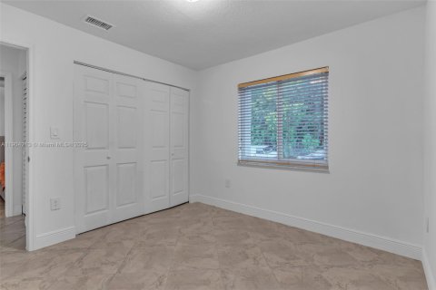 Купить виллу или дом в Майами, Флорида 3 спальни, 126.81м2, № 1955369 - фото 12