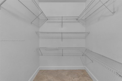 Купить виллу или дом в Майами, Флорида 3 спальни, 126.81м2, № 1955369 - фото 14