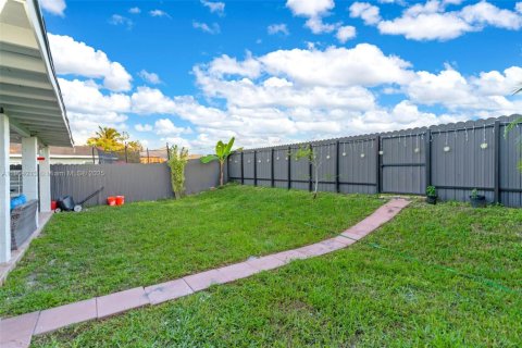 Купить виллу или дом в Майами, Флорида 3 спальни, 126.81м2, № 1955369 - фото 22