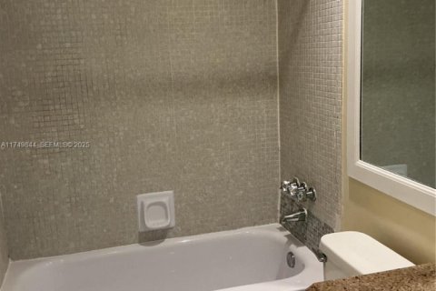 Copropriété à vendre à Fort Lauderdale, Floride: 1 chambre, 60.11 m2 № 1708196 - photo 15