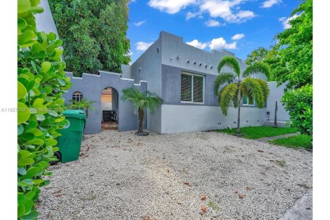 Купить коммерческую недвижимость в Майами, Флорида 176.24м2, № 1988109 - фото 4