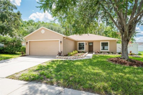 Casa en venta en Wesley Chapel, Florida, 3 dormitorios, 136.1 m2 № 1816792 - foto 1