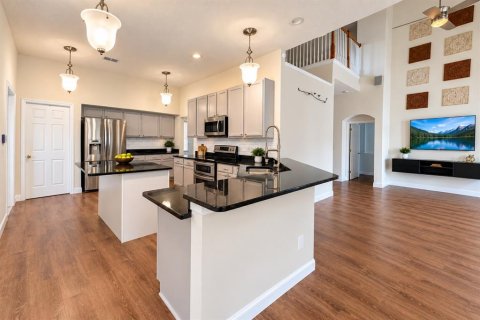Villa ou maison à vendre à Orlando, Floride: 5 chambres, 295.62 m2 № 2388338 - photo 9