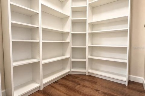 Villa ou maison à vendre à Orlando, Floride: 5 chambres, 295.62 m2 № 2388338 - photo 13