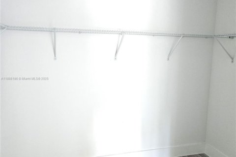 Villa ou maison à vendre à Palm Bay, Floride: 4 chambres, 150.78 m2 № 2021194 - photo 15