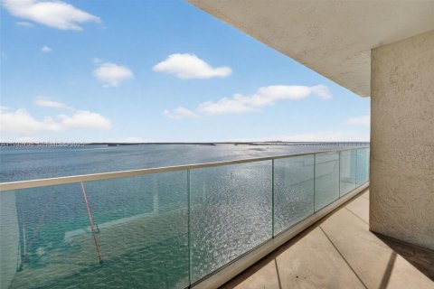 Снять в аренду кондоминиум в Майами, Флорида 2 спальни, 89.19м2, № 1991969 - фото 25