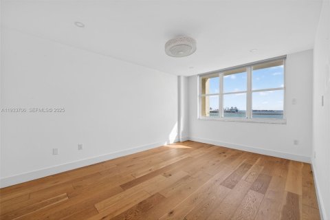 Снять в аренду кондоминиум в Майами, Флорида 2 спальни, 89.19м2, № 1991969 - фото 20