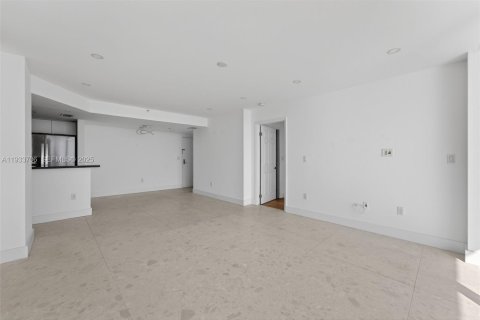 Снять в аренду кондоминиум в Майами, Флорида 2 спальни, 89.19м2, № 1991969 - фото 14