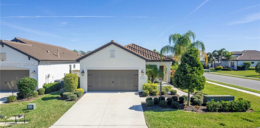 House in Bradenton, Florida 3 bedrooms, 141.95 sq.m. № 2021812