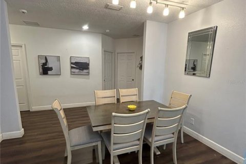 Casa en alquiler en Groveland, Florida, 4 dormitorios, 160.72 m2 № 2275546 - foto 13